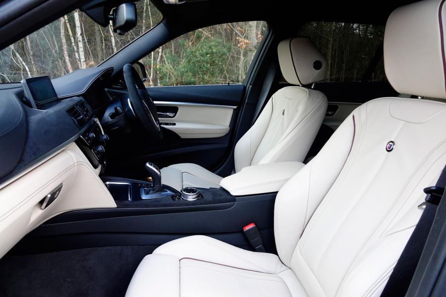 Интерьер Alpina D3 Bi-Turbo Touring (F31) 2015 года  (UK) (фото 4 из 10)